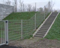 Stahlmattenzaun an elkosta Zaunpfosten