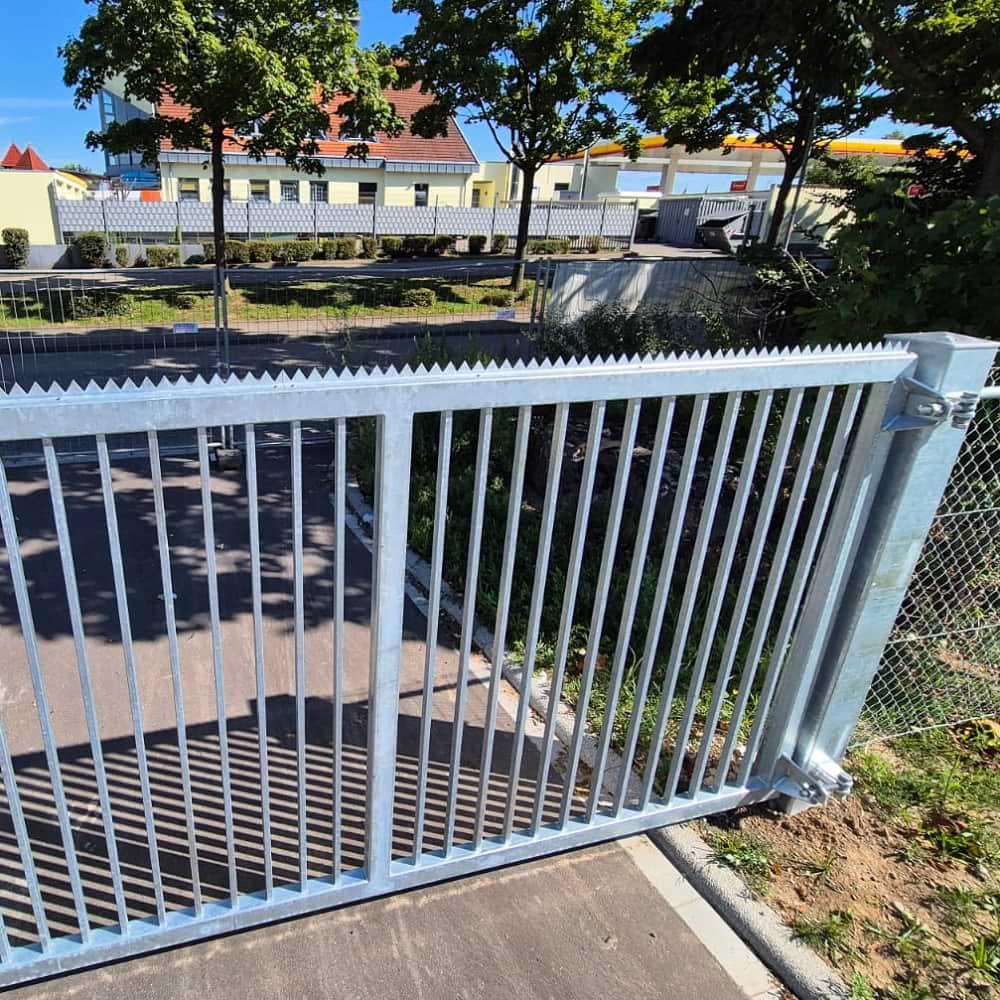 Zulage Zackenleiste Übersteigschutz für Tore Vario