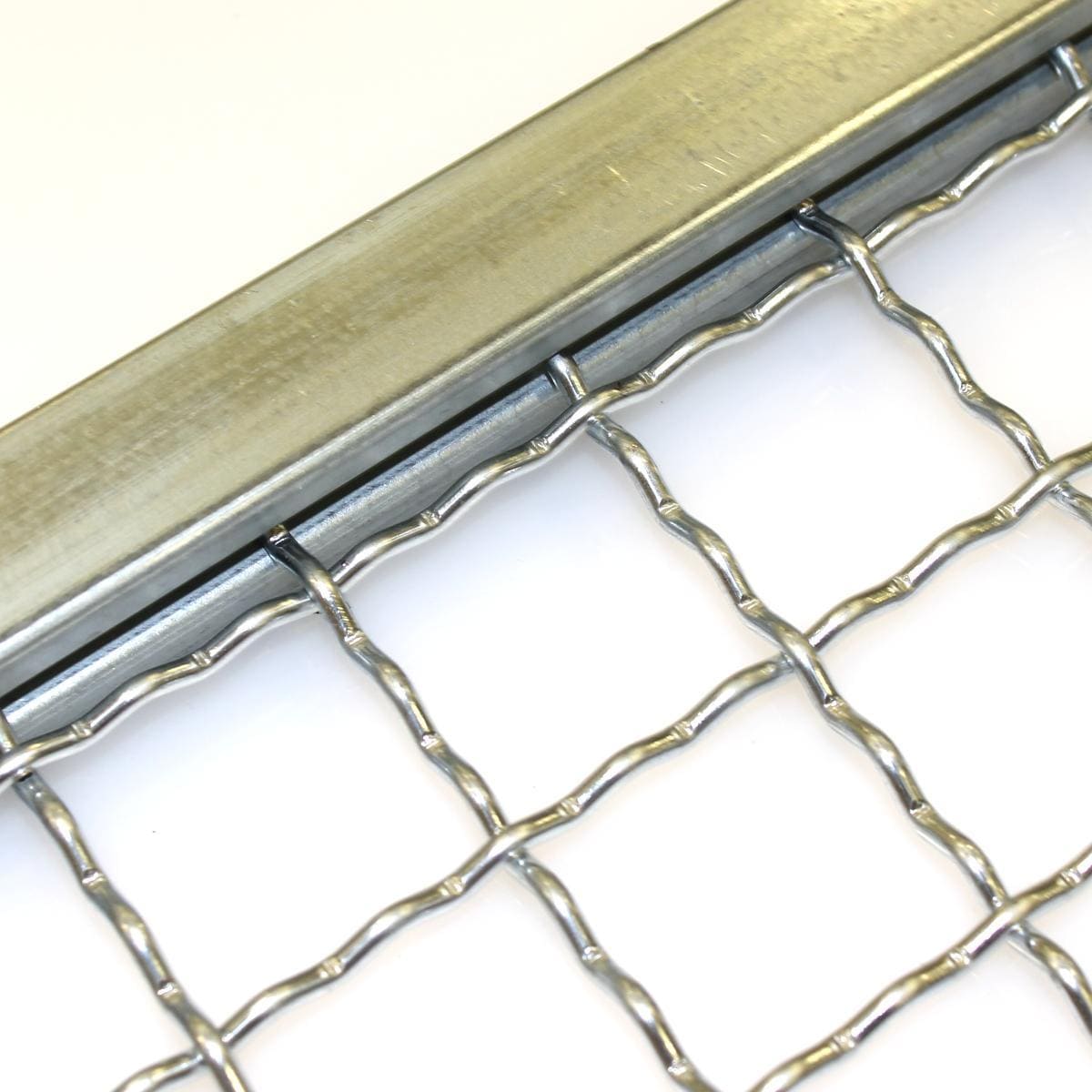 Einfassprofil für Wellengitter 5,7 mm Länge 3000 mm