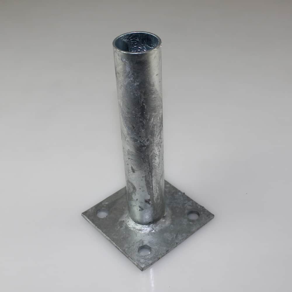 Bodenplatte für Rundpfosten 42mm / 100x100x4,0mm lang verzinkt