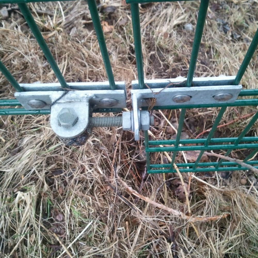 Toranschlag für Gittermatte verzinkt