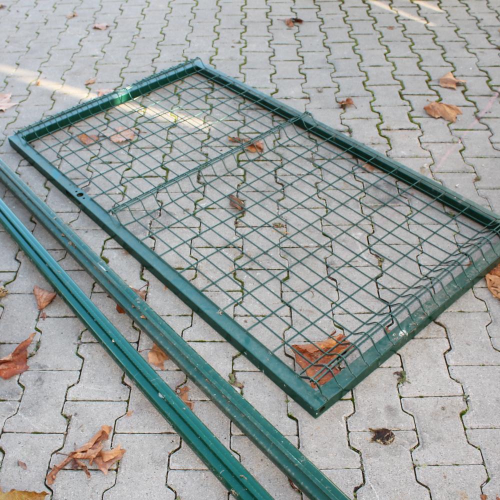 Tor 1000 x 1730 mm grün Bekafor® - beschädigt