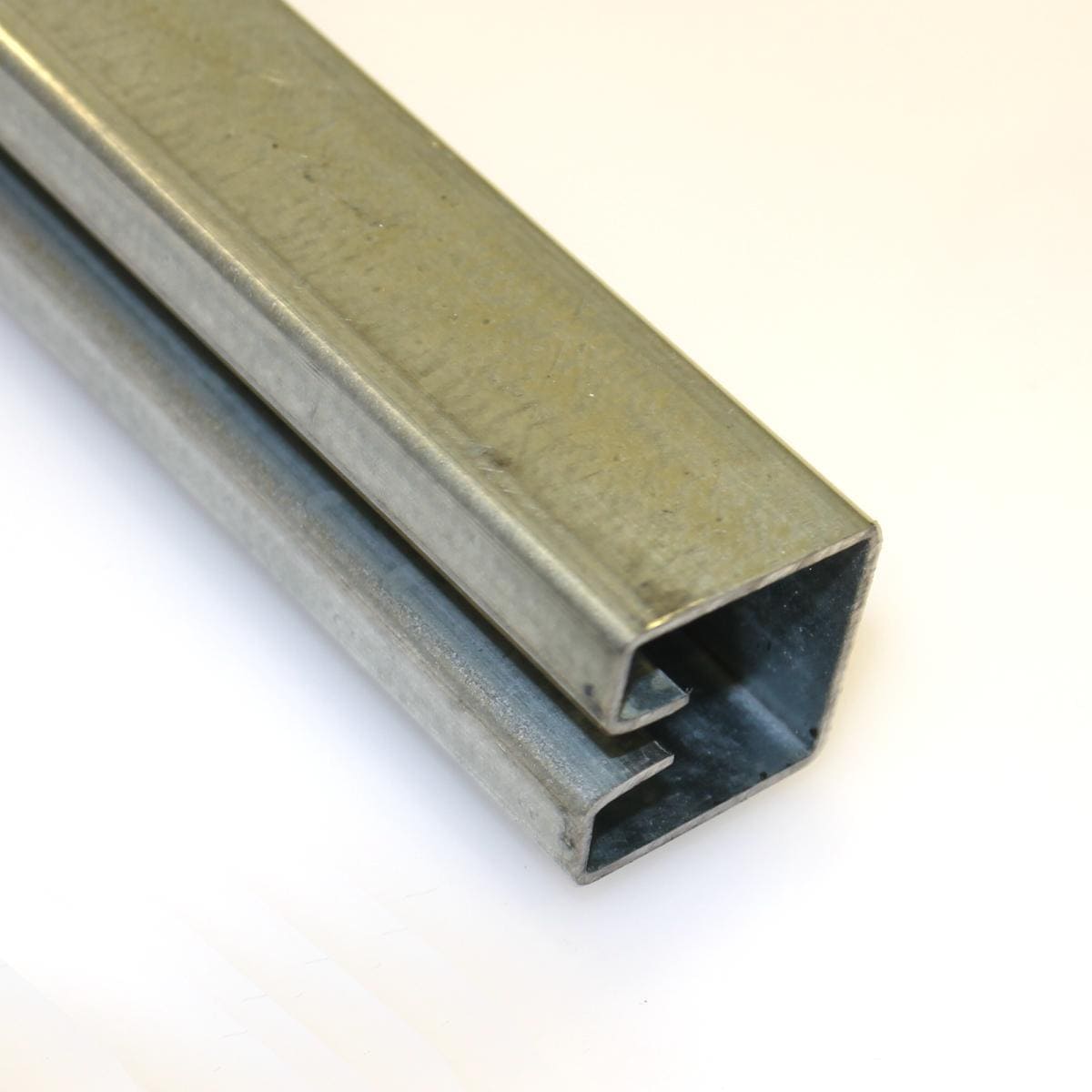 Einfassprofil für Wellengitter 5,7 mm Länge 1500 mm
