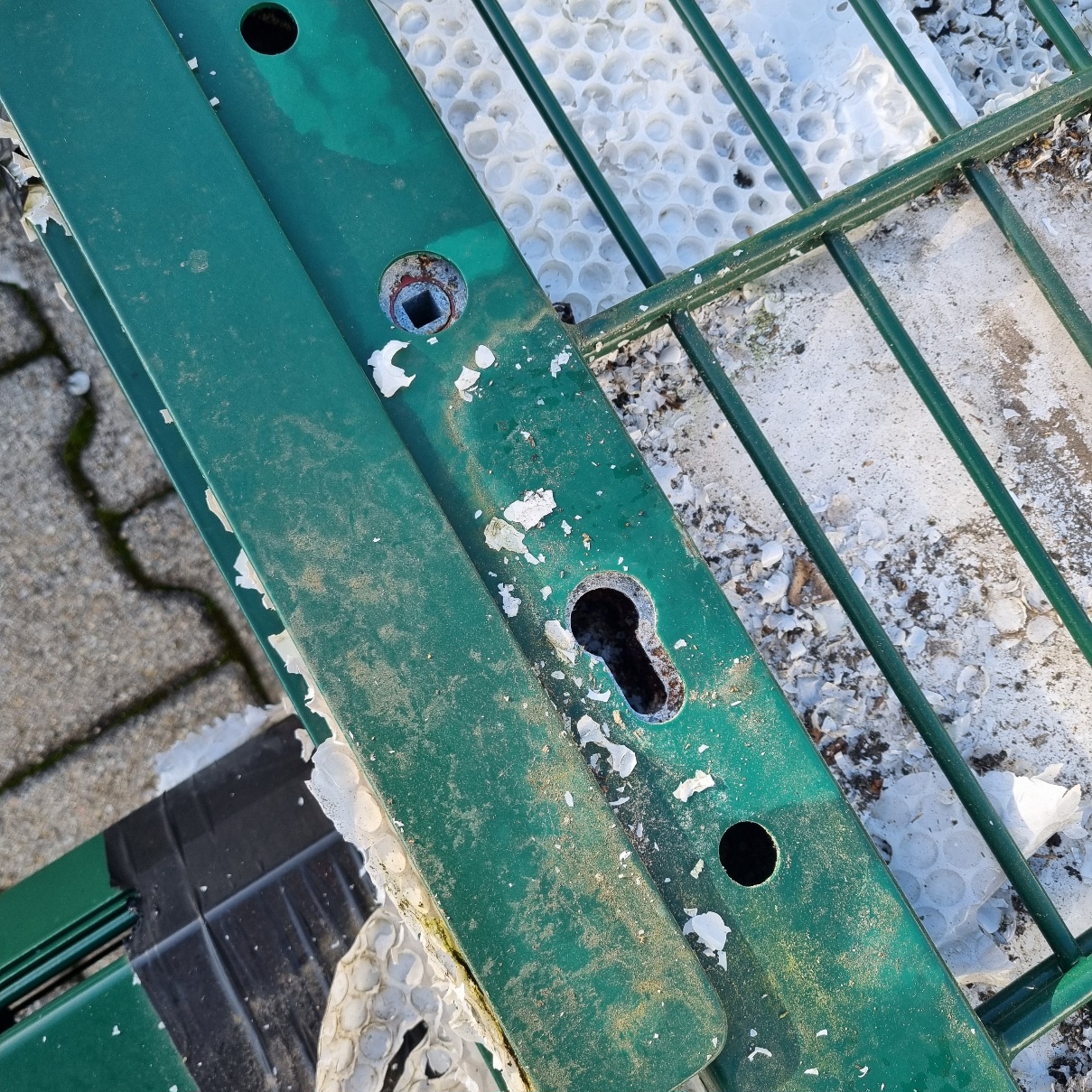 Toranlage IGT Vario 3000 x 1200 mm grün 2flgl