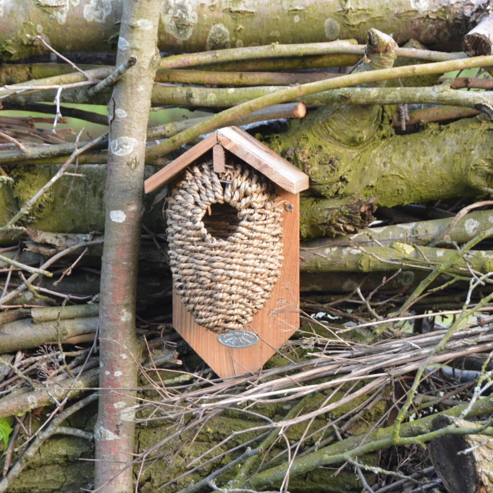 Vogelhaus Nistbeutel Seegras
