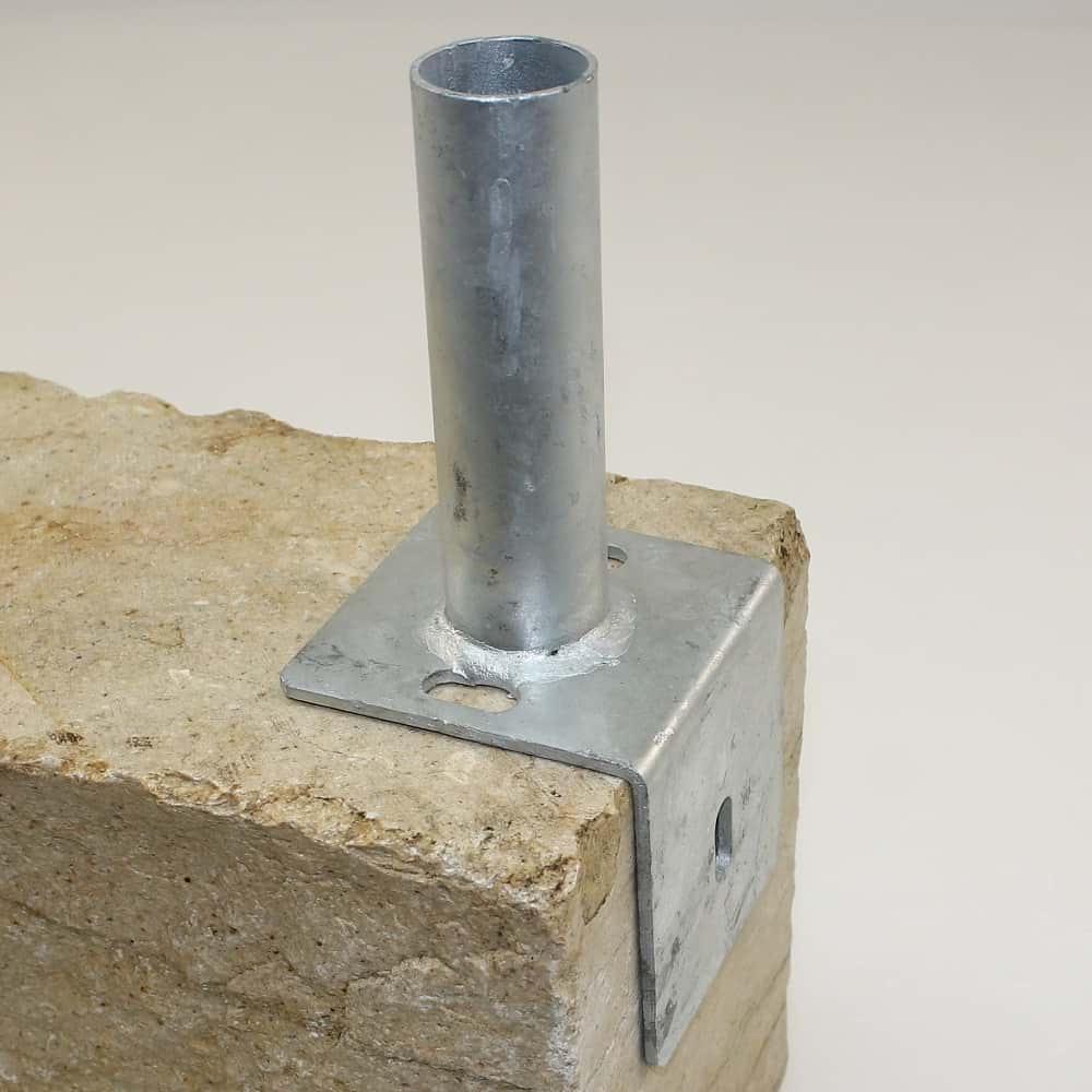 Bodenplatte für Rundpfosten 42mm / auf L-Steine / kurz verzinkt