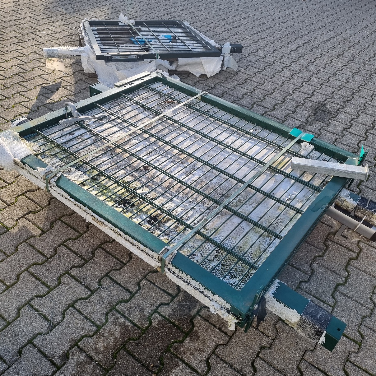 Toranlage IGT Vario 3000 x 1200 mm grün 2flgl