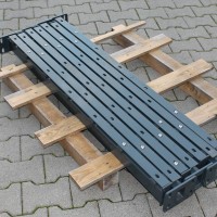Pfosten 1230 mm - HS mit angeschweißten Bodenplatten