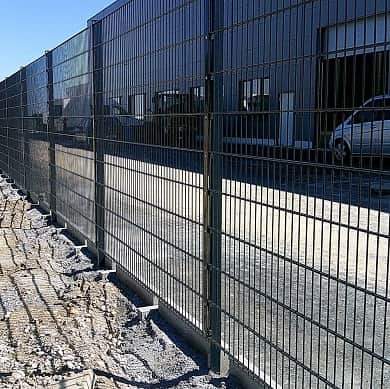 Doppelstabmatte Gitterzaun hochwertig Feuerverzinkt und zusätzlich pulverbeschichtet in RAL 7016 Anthrazitgrau