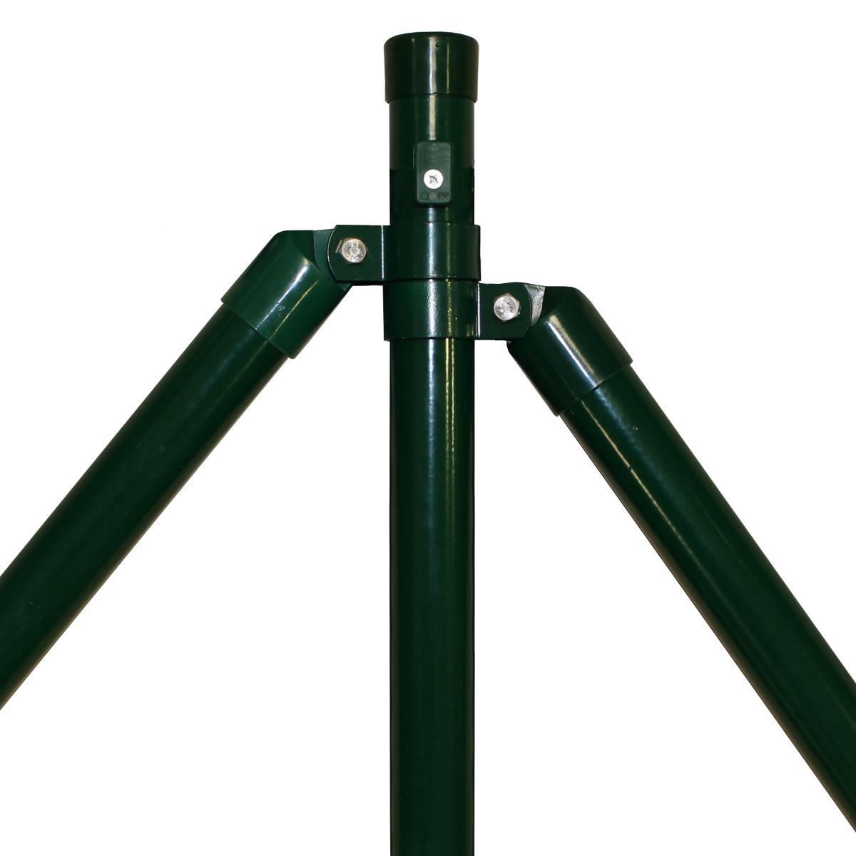 Eckpunkt im Maschendrahtzaun