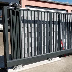 Schiebetor elektrisch freitragend Wartung und Pr&uuml;fung