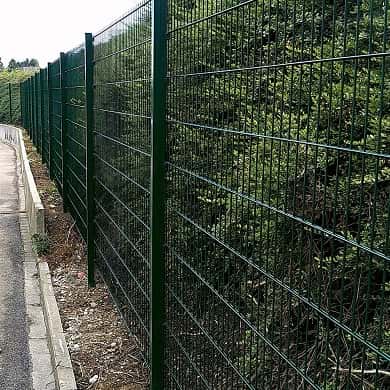 Stabgitterzaun beim Zaunkoenig in Freiburg kaufen.